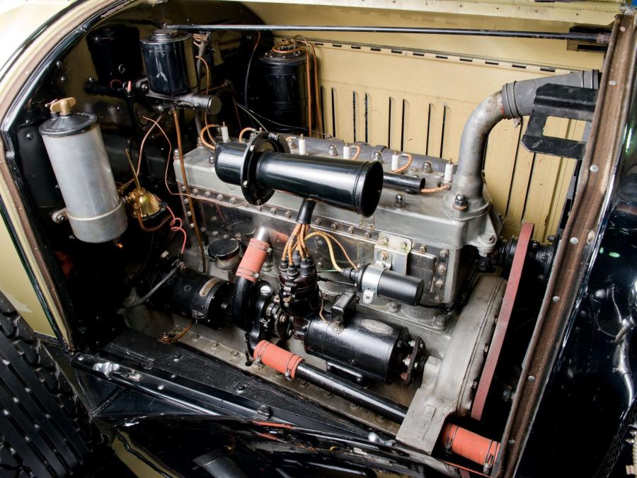 Pierce-Arrow Model 81 Rumbleseat Roadster 1928 года  (фото 5 из 18)